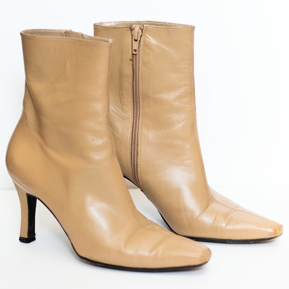 Taupe/Tan Stuart Weitzman High Heel Boots S7